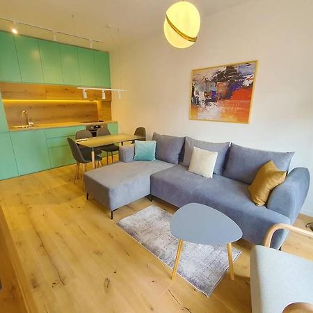 Luxury Green Apartment Pristina Extérieur photo