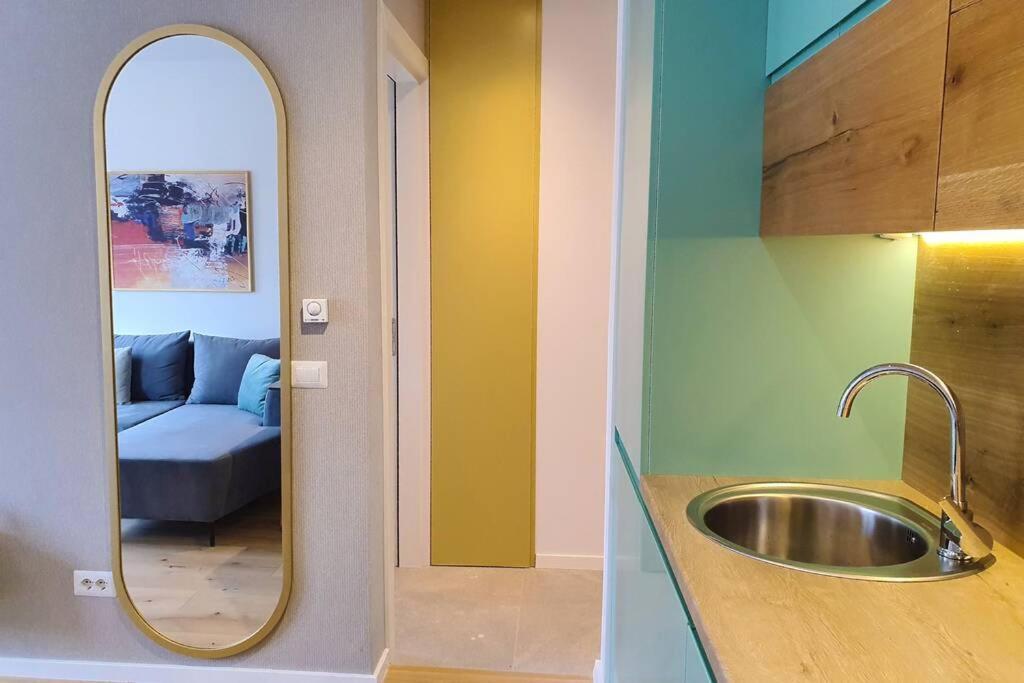 Luxury Green Apartment Pristina Extérieur photo